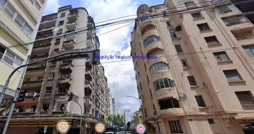 Apartamento Studio 33m², 01 dormitório e 01 banheiro.  Condomínio com portaria e segurança.  Excelente localização, a 8 minutos andando para a estação