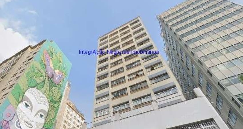 Apartamento 46m², 01 dormitório, 01 banheiro e 01 vaga de garagem.  Condomínio com portaria e segurança .  Excelente localização