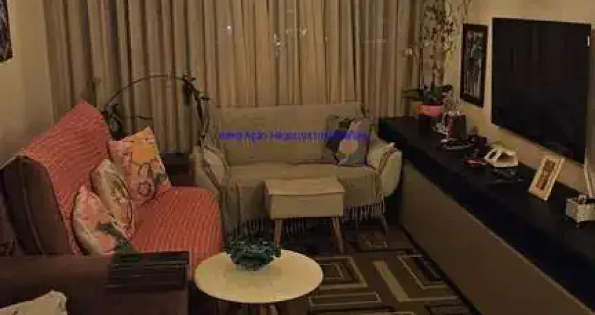 Apartamento 100m², 03 dormitórios e 02 banheiros.  Condomínio com portaria, churrasqueira, piscina, academia, salão de jogos, salão de festas