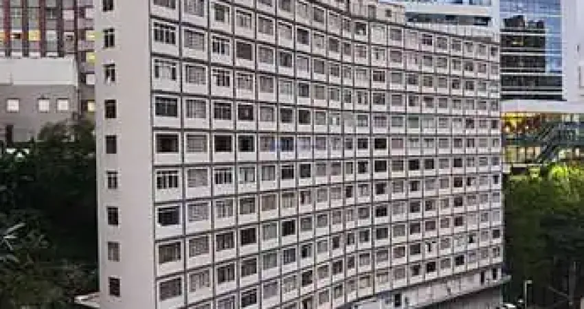 Apartamento Studio 35m², 01 dormitório e 01 banheiro.  Condomínio com portaria e segurança.  Excelente localização