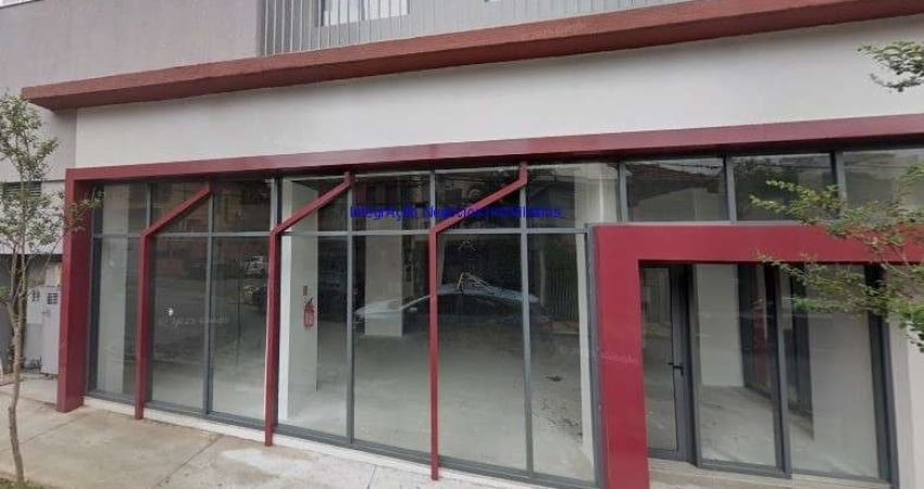 Loja 274,18m², 01 banheiro e 02 vagas de garagem.  Condomínio com  segurança, piscina.