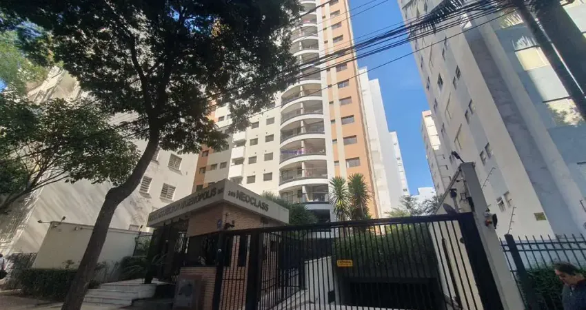 Apartamento Studio 40m² , 01 dormitório, 01 banheiro e 01 vaga na garagem.  Condomínio com portaria, segurança, piscina, academia, salão de festa