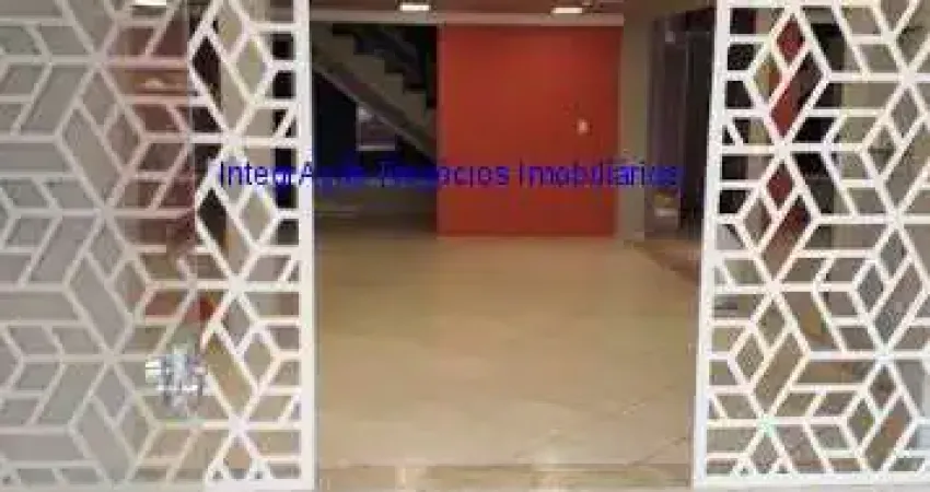 Casa 190m², 07 salas e 02 banheiros.  Excelente localização entre as Avenidas Moaci, Irai e Alameda dos Guaramomis.  Todas as informações aqui anuncia
