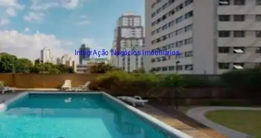 Apartamento 43,57m², 01 dormitório, 01 banheiro e 01 vaga na garagem. Condomínio com portaria, piscina, salão de festa e academia. Excelente