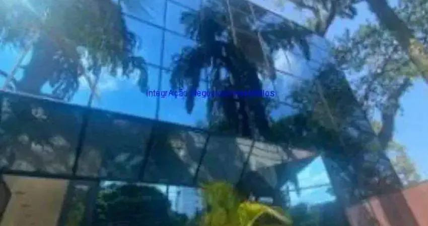 Prédio comercial 1.250m², 04 banheiros, 25 vagas de garagem e piscina adaptável.   excelente localização entre as alamedas tirio, canuri e avenida i