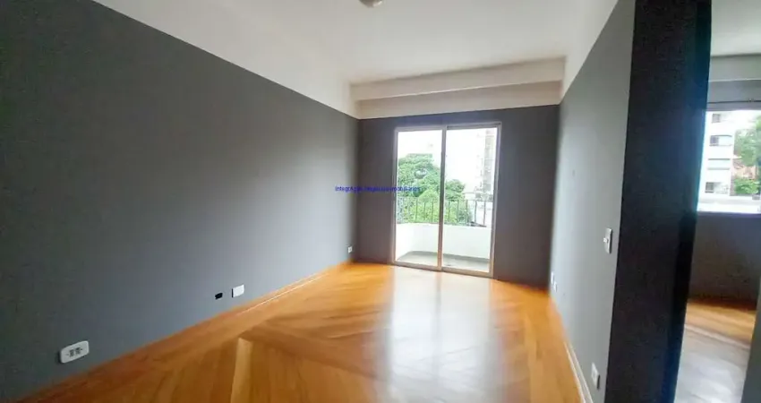 Apartamento 40m², 01 dormitório, 01 banheiro e 01 vaga na garagem. condomínio com portaria e jardim. excelente localização á 10 minutos andando par