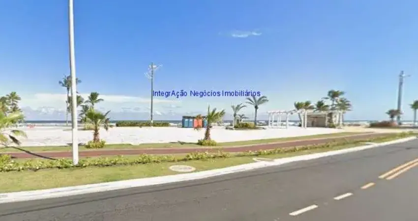 Prédio 900m², 03 andares,  com 07 apartamentos, 06 vagas de garagem;  sendo 01 no térreo com 100m², 03 dormitórios, 02 banheiros; 04 unidades de 01