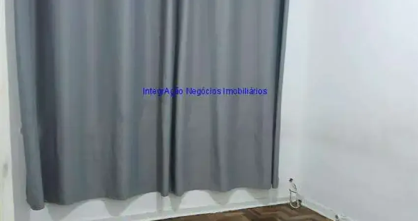 Apartamento 33m², 01 dormitório e 01 banheiro. condomínio com segurança e portaria. excelente localização entre as ruas oscar cintra gordinho