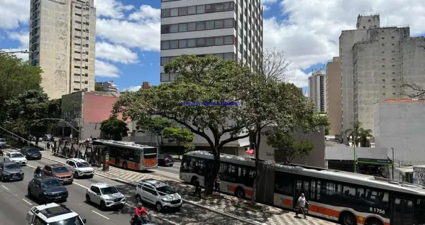 Condomínio com segurança e portaria. excelente localização, à 2 minutos andando para a estação higienópolis - mackenzie; em frente a universidade