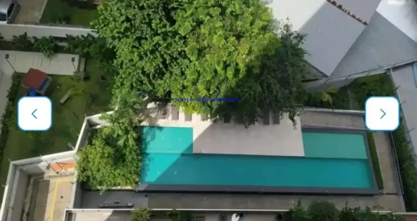 Condomínio com portaria, segurança, Piscina, Salão de festas, Academia, Espaço gourmet na área comum e Lavanderia no prédio.