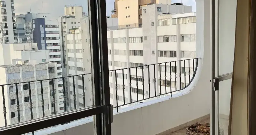 Lindo e amplo apartamento com excelente localização em Perdizes.