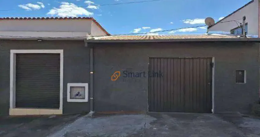 Casa com 3 dormitórios à venda, 180 m² por R$ 280.000,00 - Conjunto Habitacional Agua Limpa - Lavras/MG