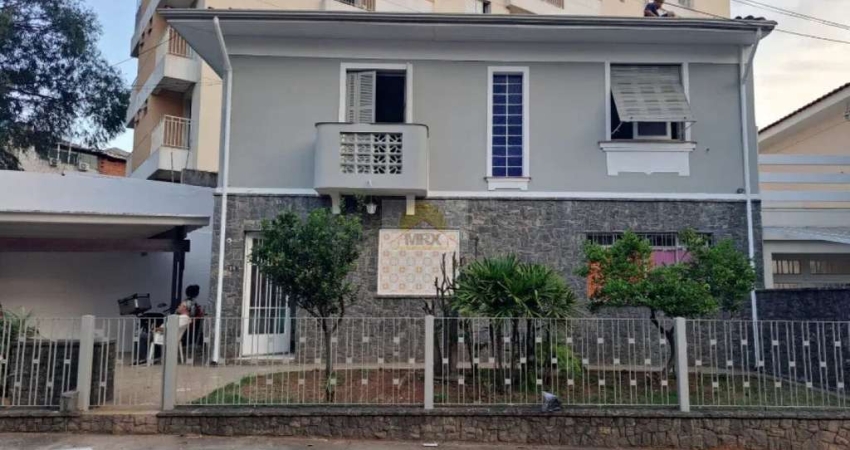 Casa com 3 quartos à venda na Rua Pero Neto, --, Saúde, São Paulo