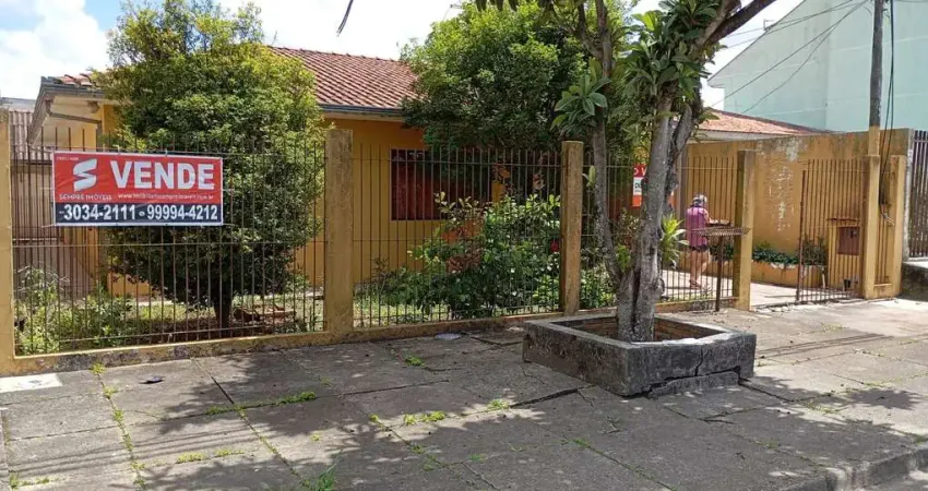 Casa com 3 quartos à venda na Rua Casimiro Tosi, 256, Capão da Imbuia, Curitiba