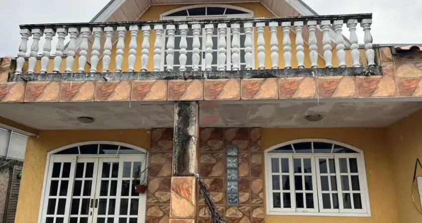 Casa com 3 quartos à venda na Rua Quinze de Novembro, 81, Centro, Pinhais