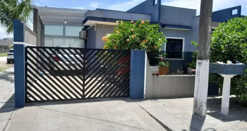 Casa com 2 quartos à venda na Rua Osvaldo Cruz, 772, Santa Terezinha, Pontal do Paraná
