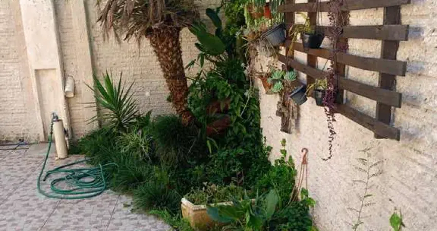 Casa com 2 quartos à venda na Rua Juiz de Paz José da Rocha, 30, Ganchinho, Curitiba