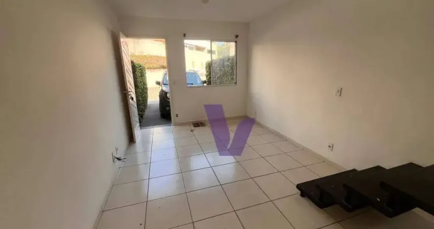 Casa em condomínio fechado à venda – conforto e lazer completo!