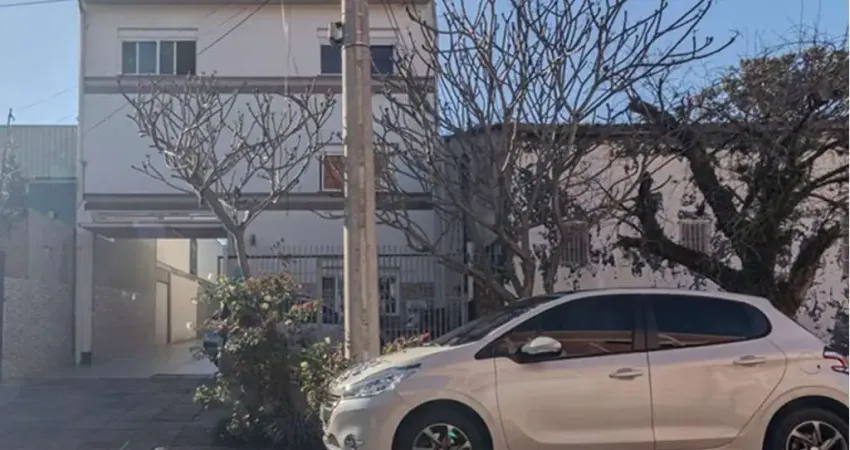 Casa para venda  no bairro santa maria goretti em porto alegre
