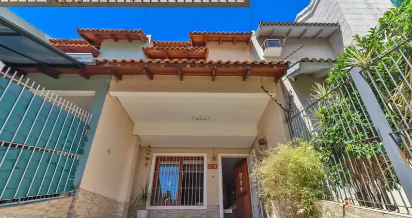 Casa com 2 quartos à venda na Rua Giobatta Giuseppe Petracco, 219, Vila Nova, Porto Alegre
