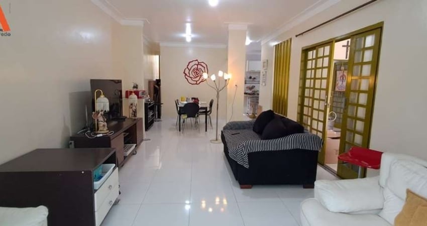 CASA DE 2 PAVIMENTOS EM ALAMEDA BAIRRO DO SOUZA! ÁREA PRIVATIVA DE 138M². 01 VAGA DE GARAGEM.
