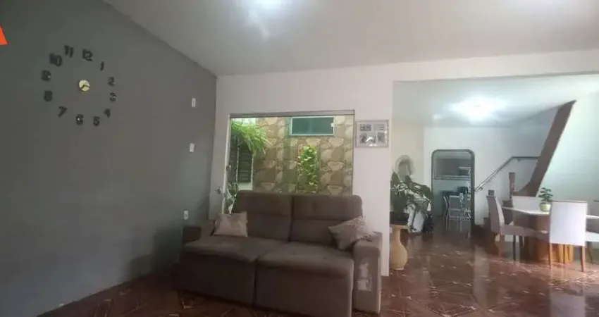 Casa de 2 pavimentos em icoaraci! área privativa de 160m². 2 vagas de garagem.