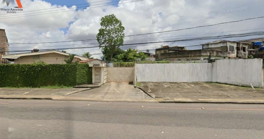 PRÉDIO COMERCIAL NA AVENIDA PERIMETRAL! ÁREA TOTAL DE 1.631,99M². ÁREA PRIVATIVA DE 730,95M². 14 VAGAS DE GARAGEM.