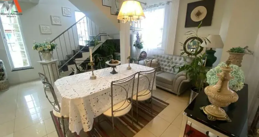 -COP 30 - CASA DE 2 PAVIMENTOS COM 4 SUÍTES NO CONDOMÍNIO GREENVILLE 2! -ÁREA PRIVATIVA DE 560M². -02 VAGAS DE GARAGEM.