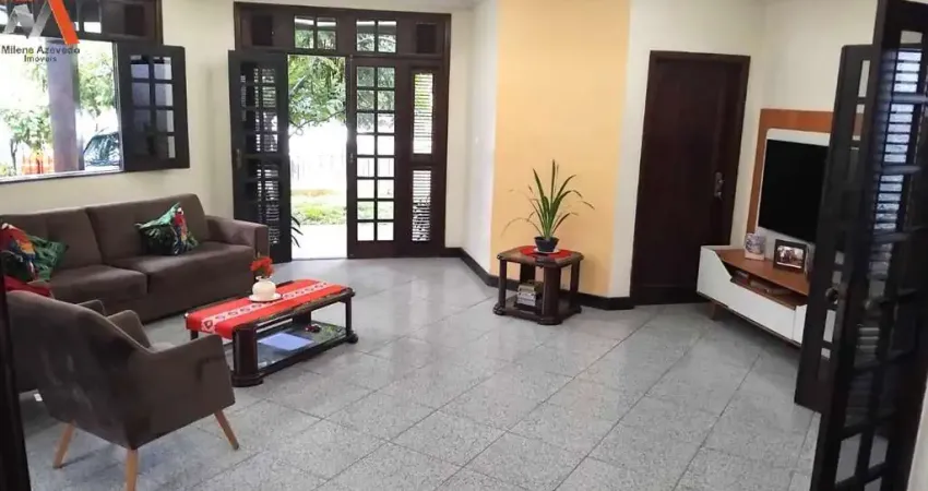 -COP 30 - CASA DE 2 PAVIMENTOS COM 4 SUÍTES NA AV. JOÃO PAULO II. -ÁREA PRIVATIVA DE 300M³. -ÁREA TOTAL DE 480M². -02 VAGAS DE GARAGEM.