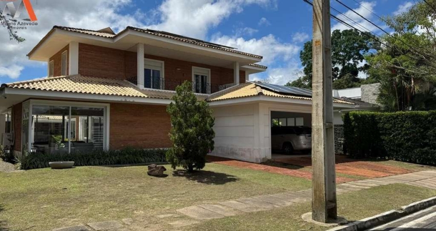 -COP 30 - CASA DE 2 PAVIMENTOS COM 4 SUÍTES + GABINETE NO CONDOMÍNIO ÁGUA CRISTAL! -ÁREA PRIVATIVA: 950M². -03 VAGAS DE GARAGEM.