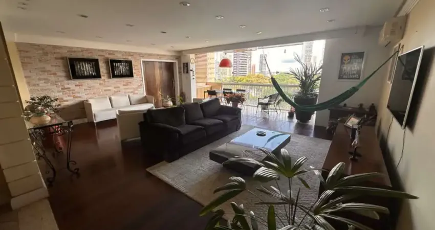 -COP 30 - APARTAMENTO COM 3 SUÍTES NO EDIFÍCIO PEDRO TEIXEIRA. -ÁREA PRIVATIVA DE 250M² - 7° ANDAR. -01 VAGA DE GARAGEM -NASCENTE.