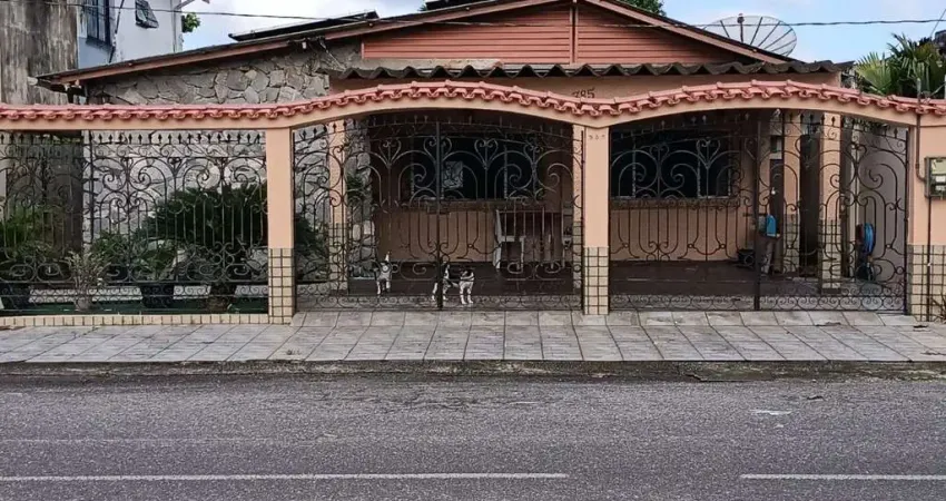 -cop 30 - casa com 3 quartos sendo 1 suíte no conjunto marex! -área privativa de 195m². -02 vagas de garagem. -nascente.