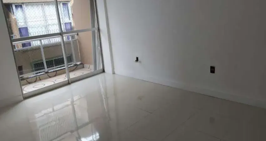 Apartamento no residencial magalhães barata. área privativa de 75m² 01 vaga de garagem.