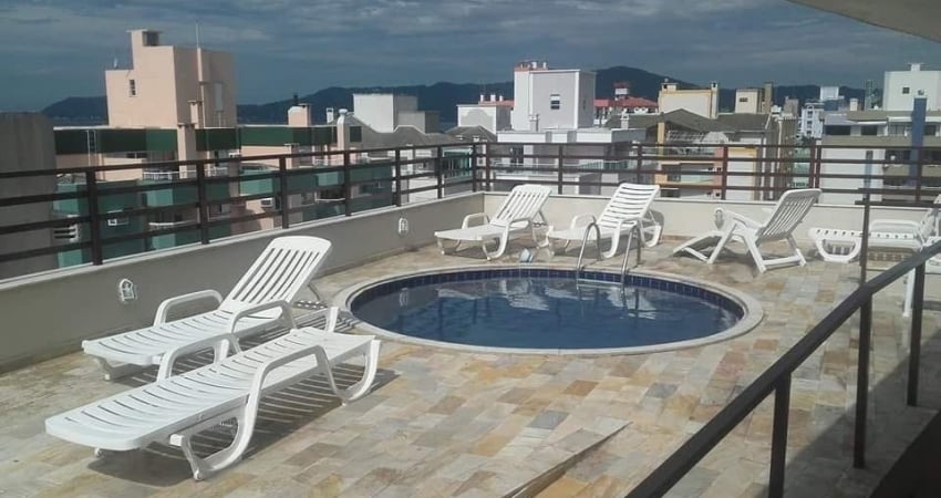 Apartamento no centrinho de Canasvieiras menos de 100 metros da praia ! 02 dormitórios