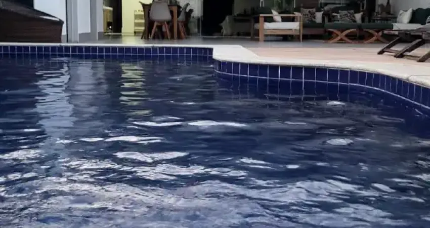 Vendo recreio dos bandeirantes espetacular casa duplex moderna com 4 quartos , piscina em condominio com infraestrutura e segurança