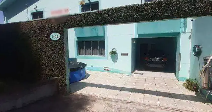 Casa com 4 quartos à venda, 600 m² por R$ 1.300.000 - Vila Izabel - Curitiba/PR