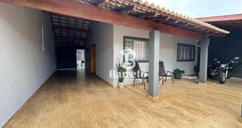 Casa com 2 dormitórios à venda, 137 m² por R$ 600.000,00 - Conjunto Habitacional Maria Cecília Serrano de Oliveira - Londrina/PR