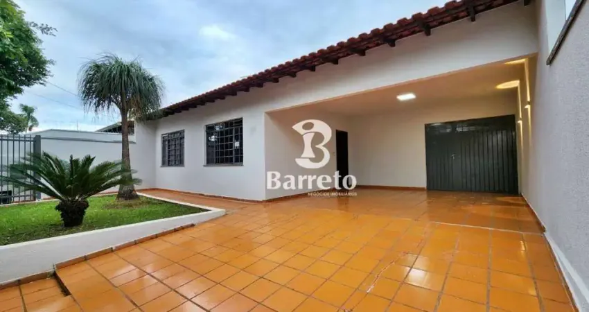 Casa NO JARDIM SAN REMO com 3 dormitórios para alugar, 193 m² por R$ 3.600/mês - San Fernando - Londrina/PR