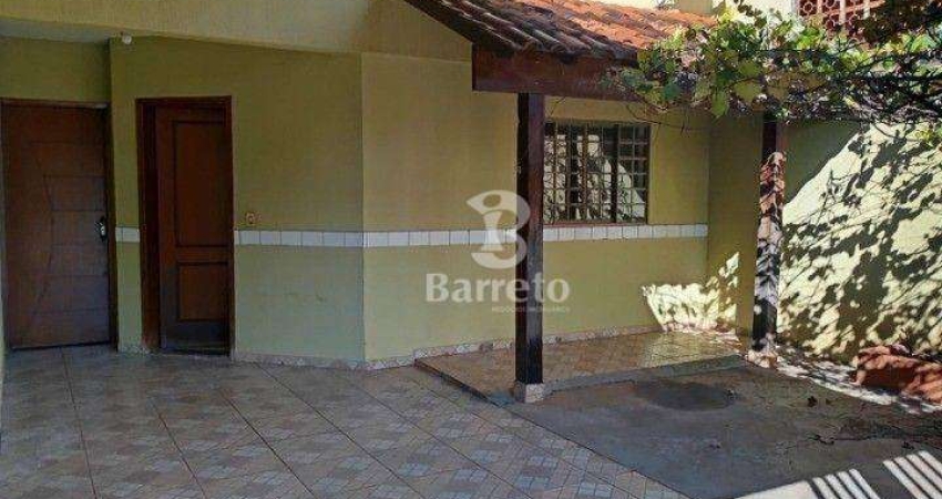Casa com 3 dormitórios para alugar, 240 m² por R$ 3.500,00/mês - Antares - Londrina/PR
