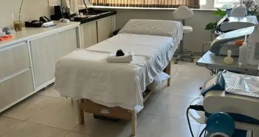 Casa comercial à venda no Centro, Bauru