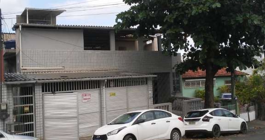 CASA PASTILHADA  4/4 SENDO 01 SUITE, GARAGEM, COBERTURA SÓ Á VISTA