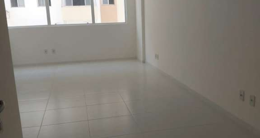 SALA NASCENTE NO AERO EMPRESARIAL, 30M² COM SANITÁRIO E VAGA COBERTA..