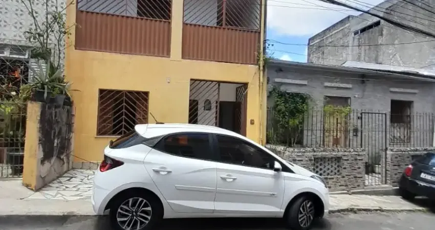 Casa duplex com 5/4 no santo antonio 160m² , garagem e varandas