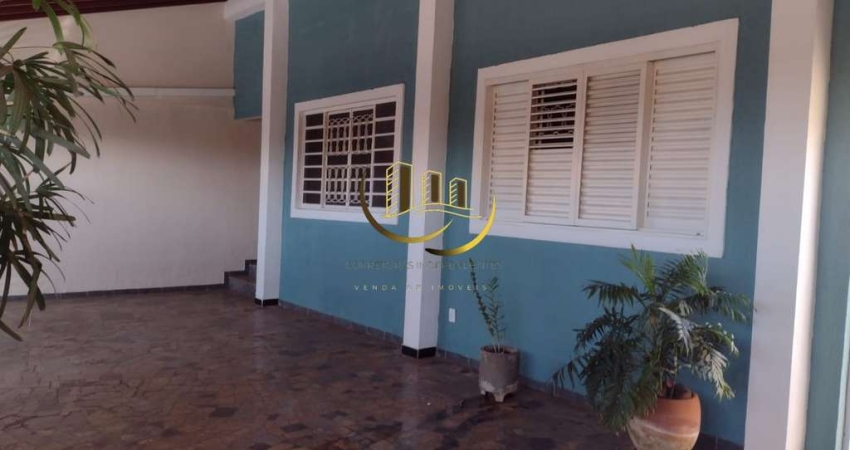 Imperdível oportunidade: Casa à venda em Americana-SP, bairro Antônio Zanaga I - 3 quartos, 2 salas, 2 banheiros, 3 vagas, 190m²!