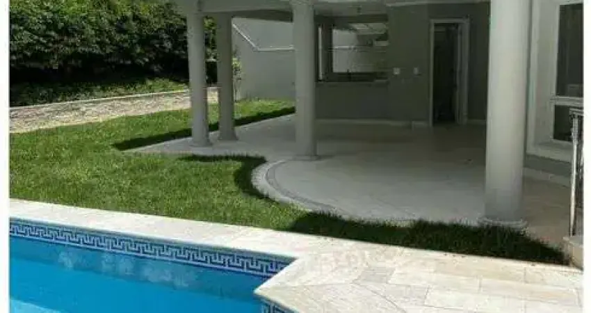 Otimo negócio. Casa de condomínio para venda tem 600 metros quadrados com 5 quartos