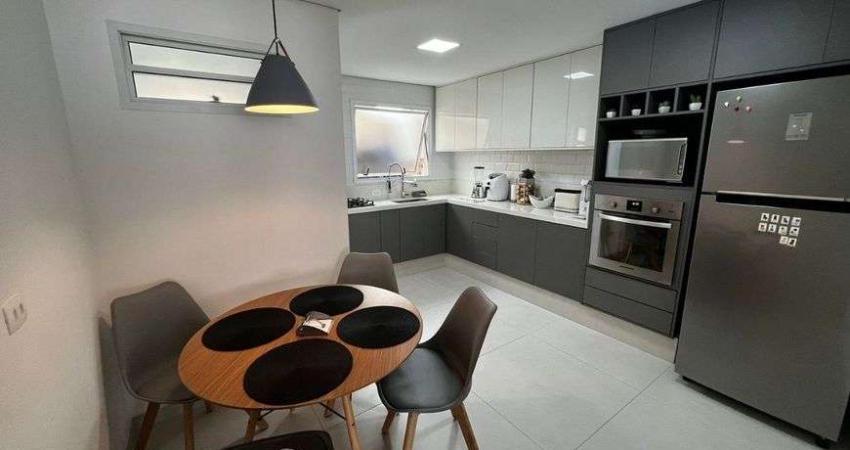Lindíssima casa com 3 dormitórios sendo 1 suíte. CLEAN