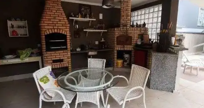 Linda casa de condomínio para venda tem 333 metros com 4 Suítes