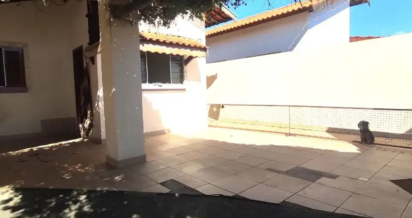 Casa com 2 quartos à venda na Rua Pedro Maitan, Loteamento Jardim Eldorado, Botucatu