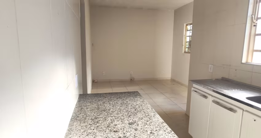 Casa com 2 quartos à venda no Jardim Itamarati, Botucatu 