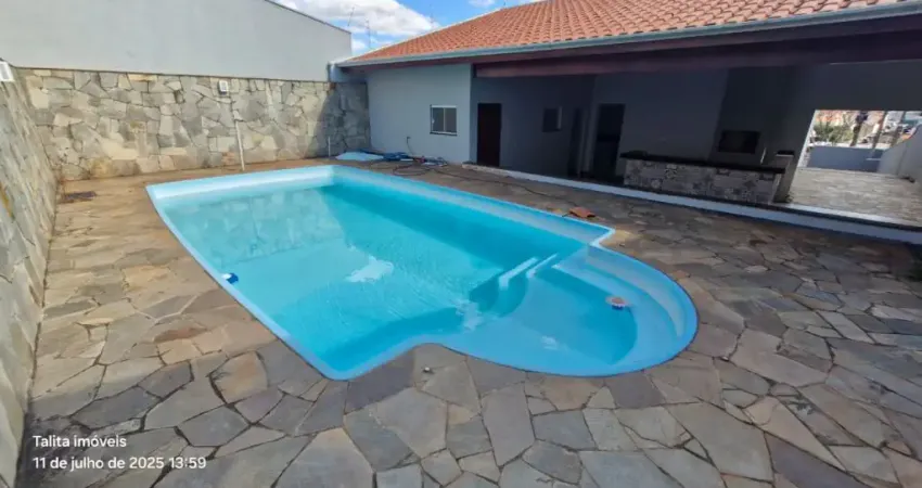 Casa com 2 quartos para alugar na Rua João Thomaz de Almeida, Vila Rodrigues Alves, Botucatu